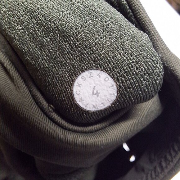 Lululemon Athletica Squad Goal Shorts Workout Green Layers Womens 4 Stretch - Picture 4 of 6